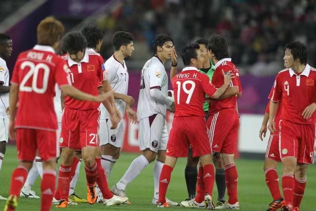 中国男足亚洲杯出线形势十分严峻！黎巴嫩硬仗未过，再次打平！